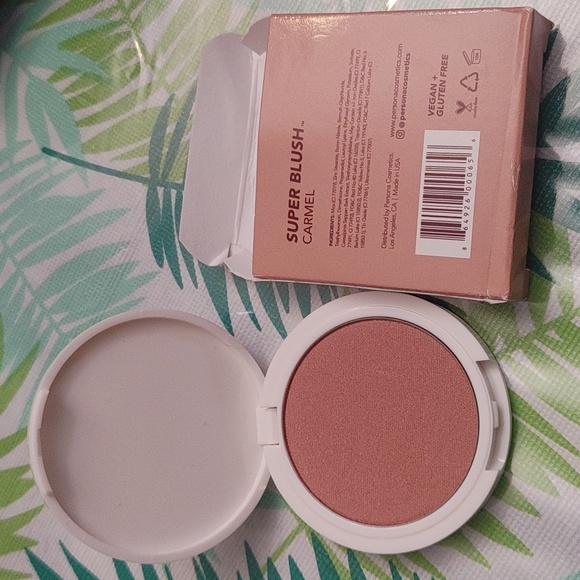 Persona Super Blush - Picture 3 of 4